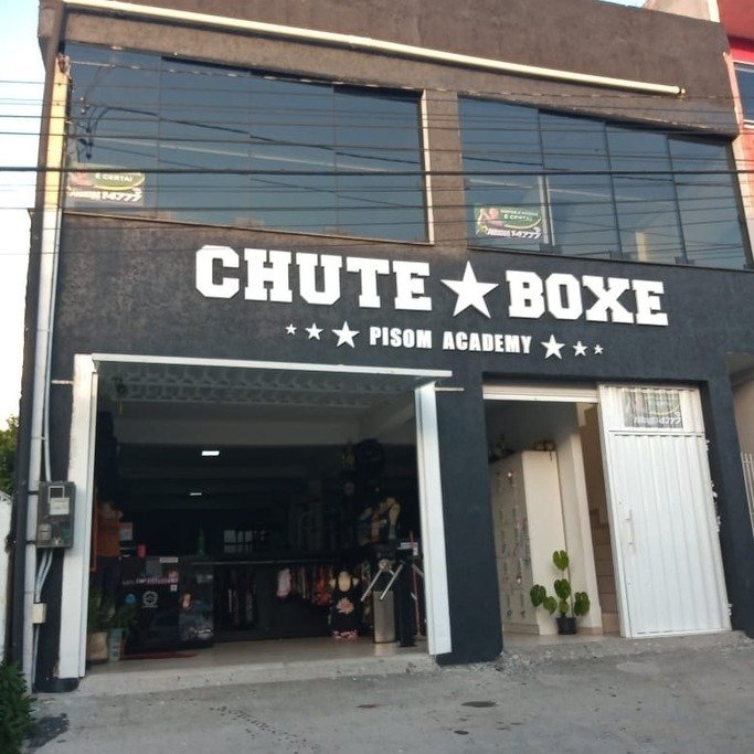 Academia Pisom Studio Chute Boxe Tatuquara Curitiba PR Rua