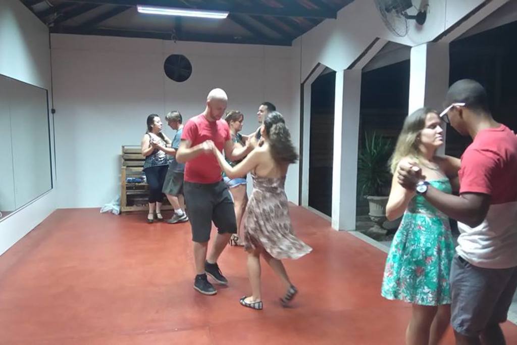 Academia Escola De Dança E Artes Marciais Pf Centro São Leopoldo