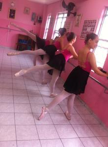 Academia Valéria Ballet