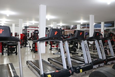 Academia Corpore Fitness - Aureny Iii