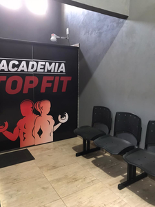 Academia Top Fit