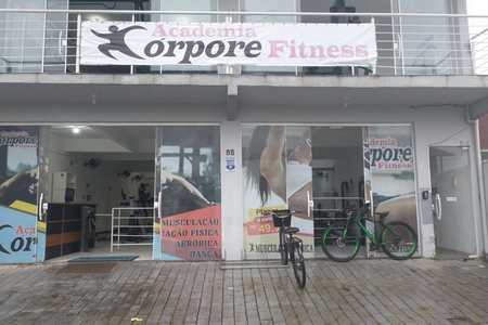 Academia Corpore Fitness
