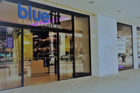 Academia Bluefit - Batel