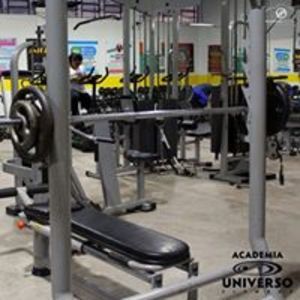 Academia Universo Fitness