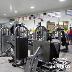 Academia Universo Fitness