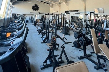Academia Evolução Fitness - Jardim Paraty - Franca - SP - Avenida